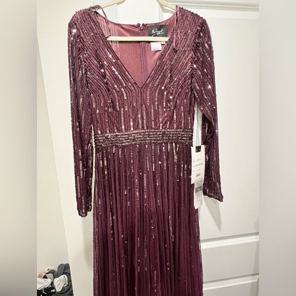 NWT Mac Duggal Sequin V Neck Illusion Sleeve A Line gown - Picture 3 of 9